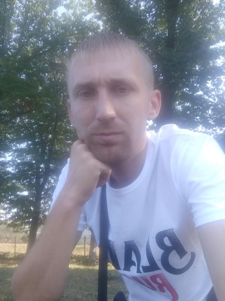  17361345  Valentyn, 38 ,    