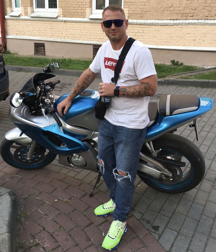  ,   Alex, 40 ,   ,   , 