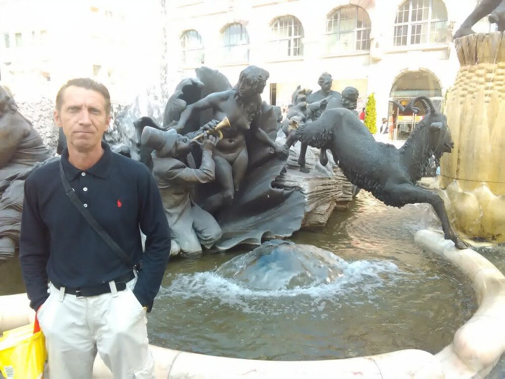  11618095  Vadim, 58 ,    
