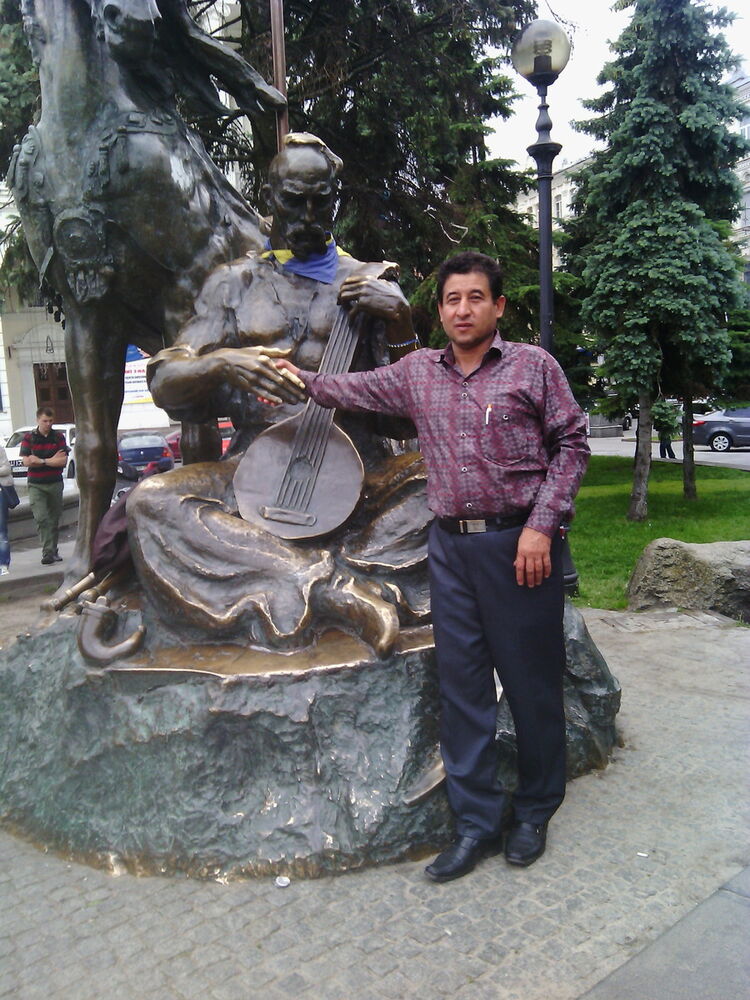  ,   Arman, 52 ,   ,   , c 