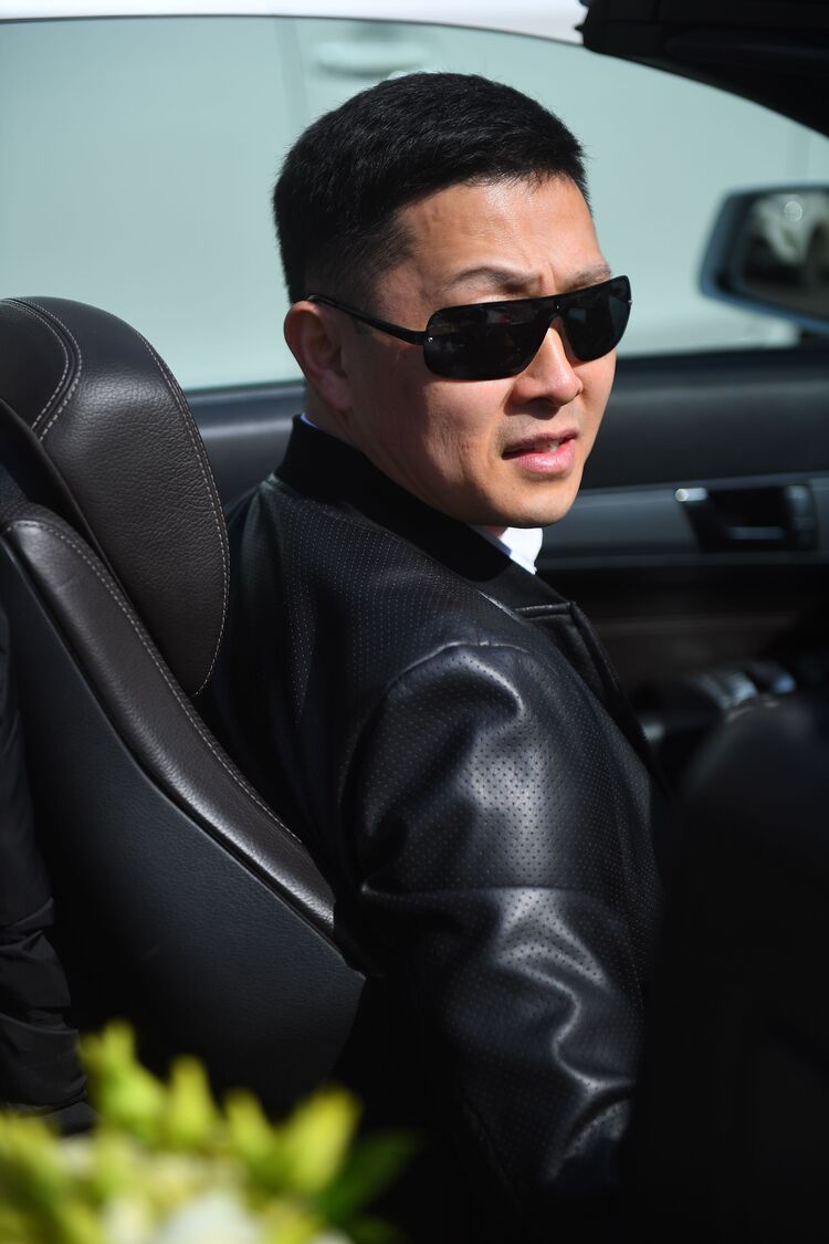  51058915  , 38 ,    Palais-Bourbon