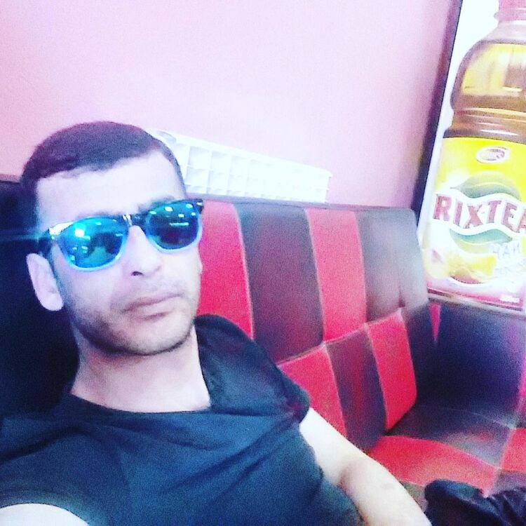  ,   Zurab, 40 ,   ,   , c 