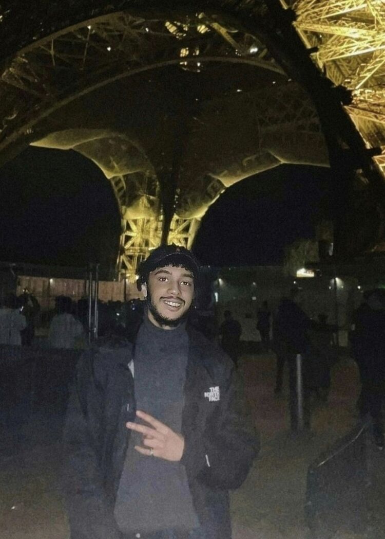  49654615  Leo, 27 ,    Draveil