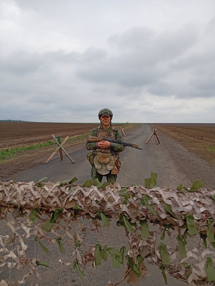  ,   Pasha, 47 ,   ,   