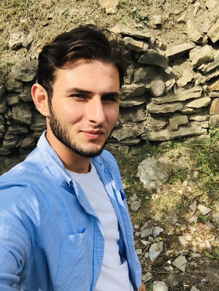  ,   Zak, 29 ,   ,   