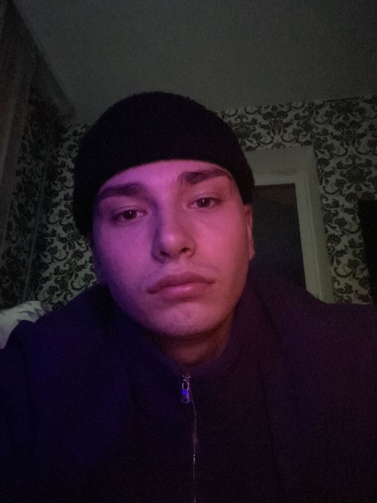  33581725  , 24 ,    
