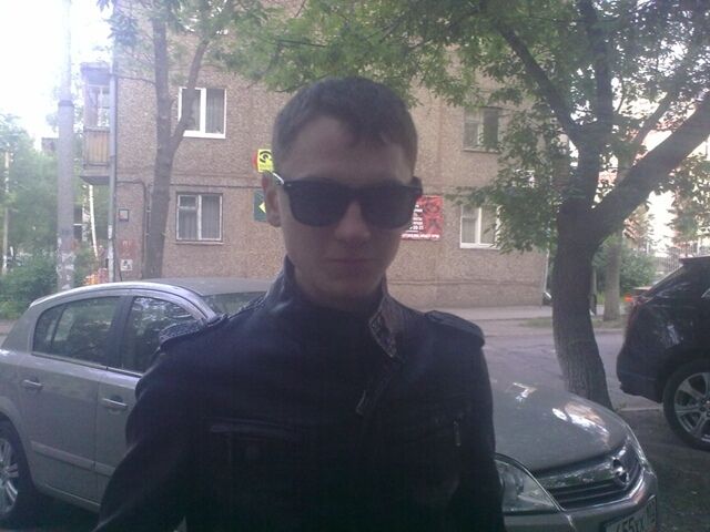  49910365  Vlad, 32 ,    