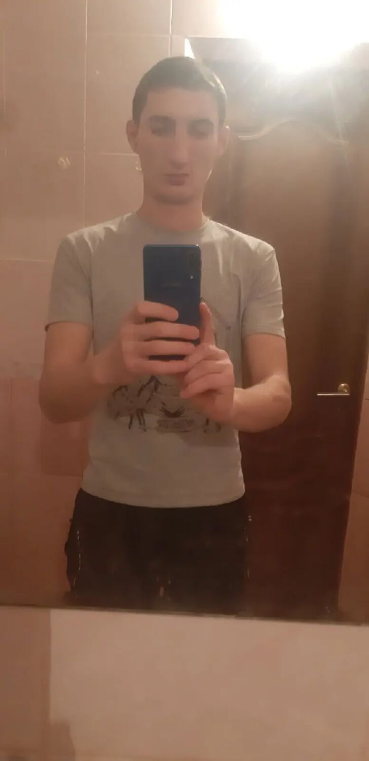  29841195  Anatoly, 26 ,    