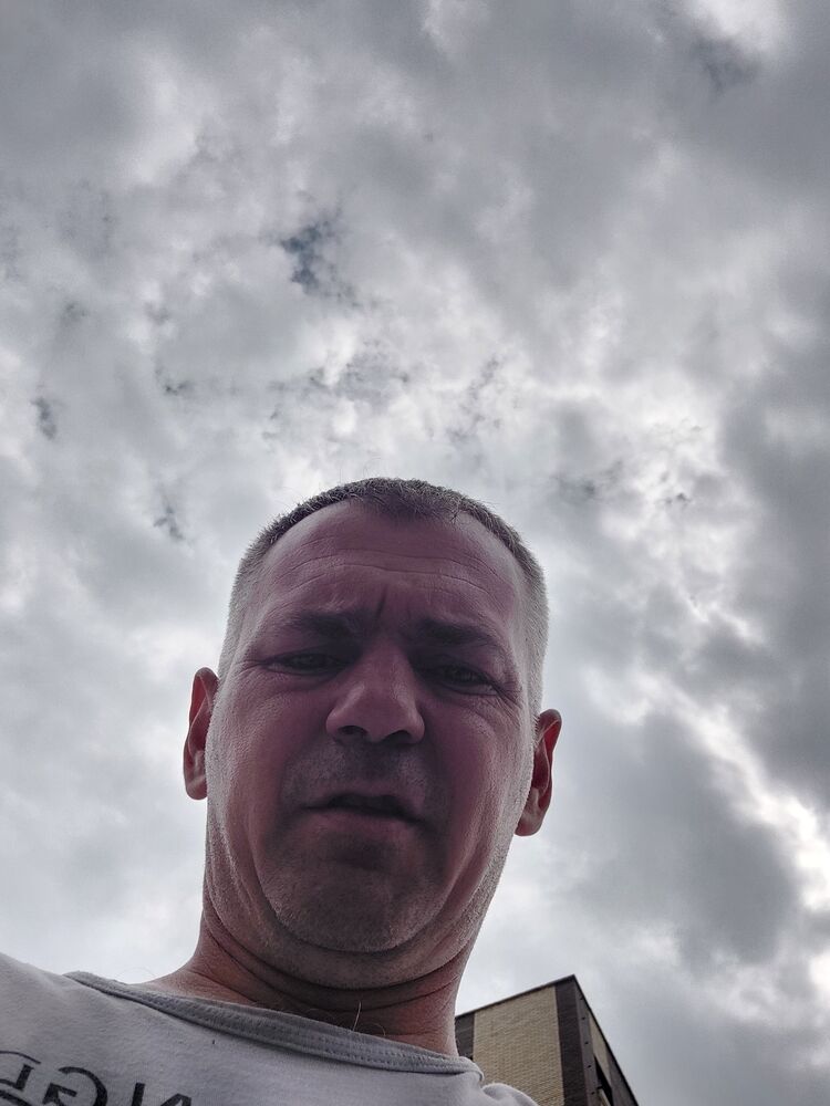  ,   Den, 43 ,   ,   