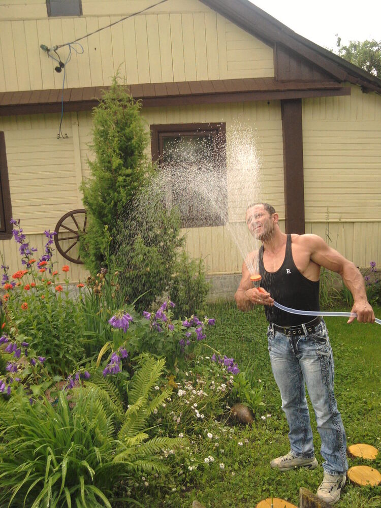  ,   Aleks west, 48 ,     , c 