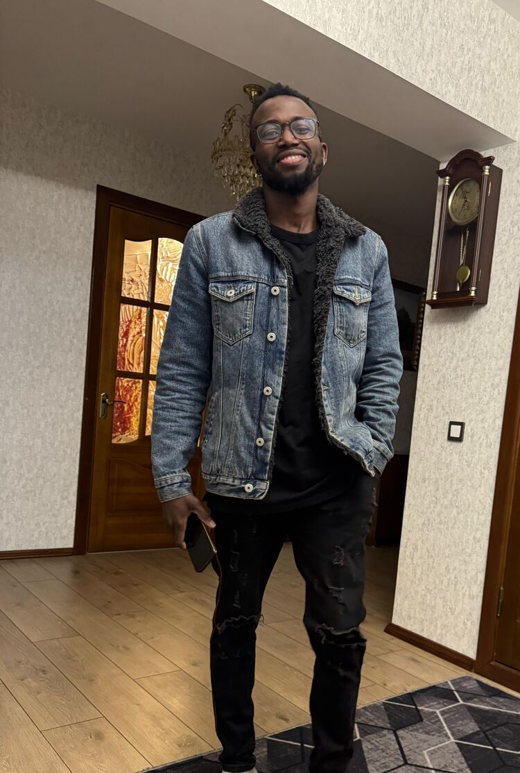  54649865  Ivan, 32 ,    