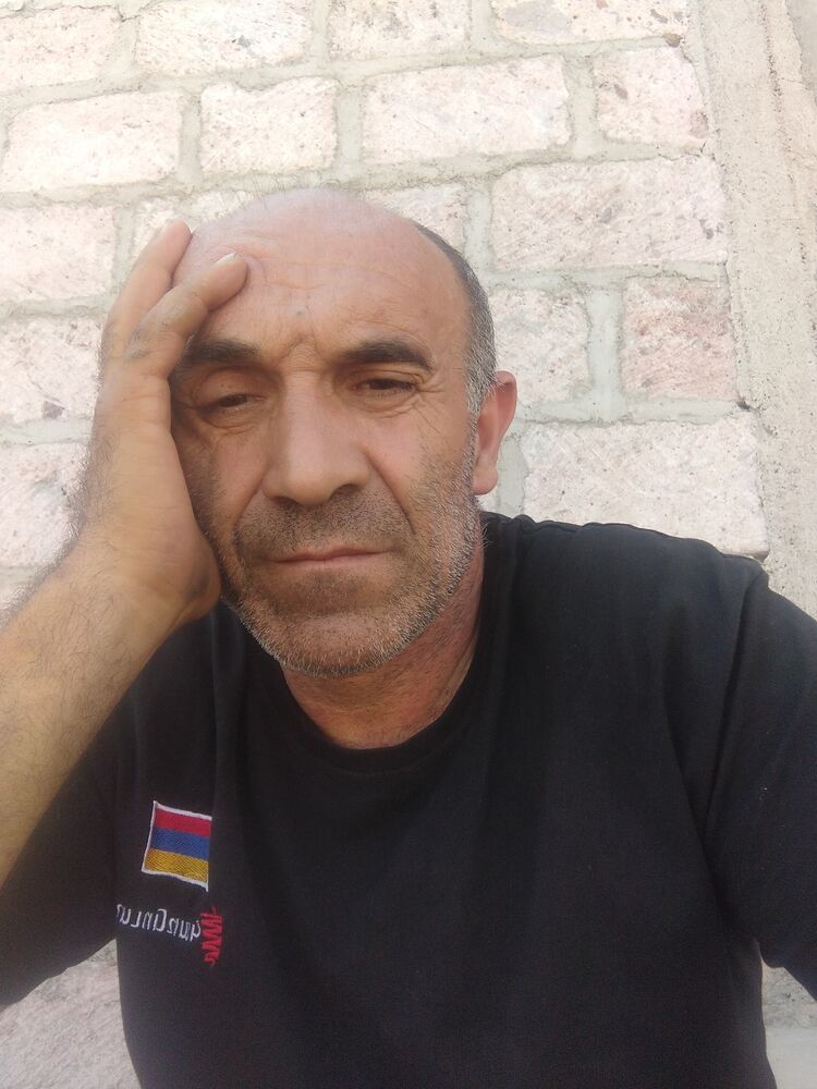  36358925  Devid, 53 ,    
