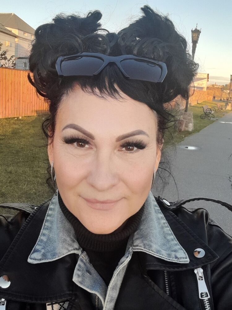  ,   IRINA, 58 ,   c 