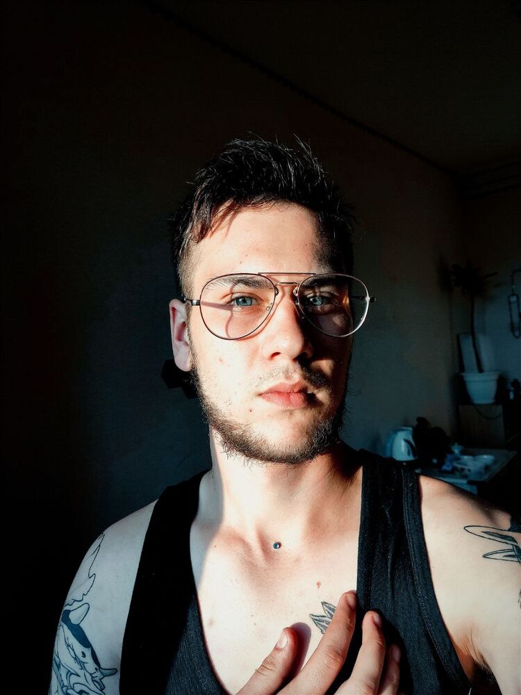  -,    , 25 ,   