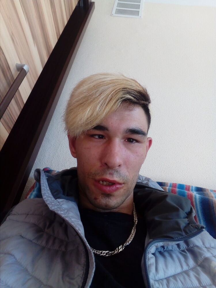  ,   Viktors, 26 ,   ,   , c , 