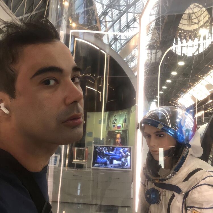  ,   Arash, 41 ,   ,   , c , 