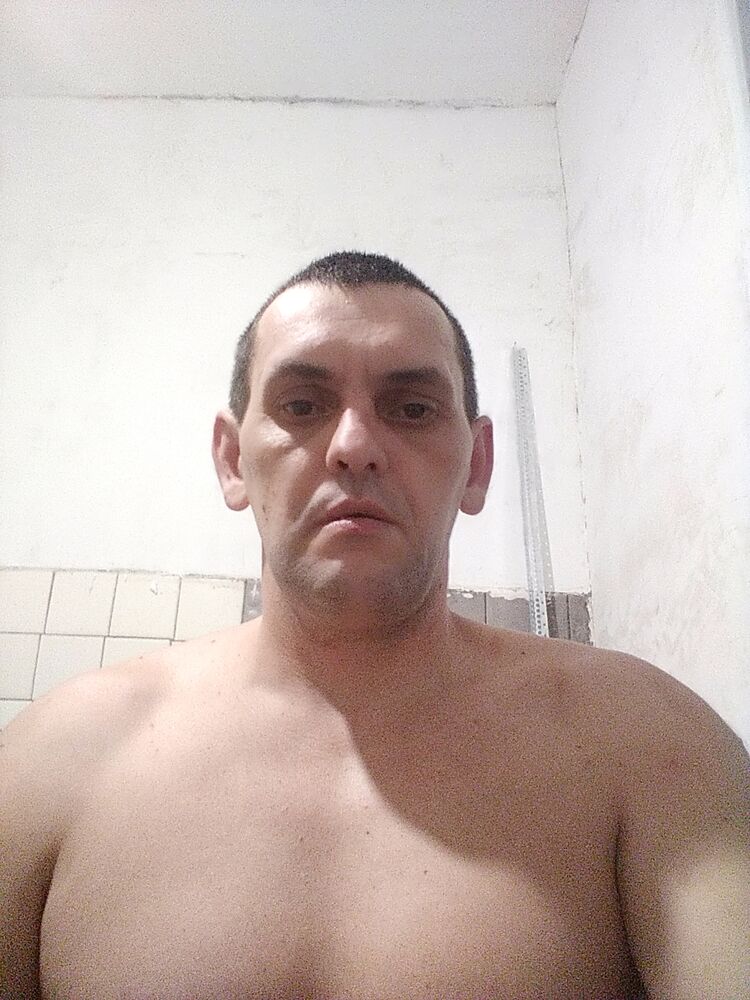  24875615  , 40 ,    