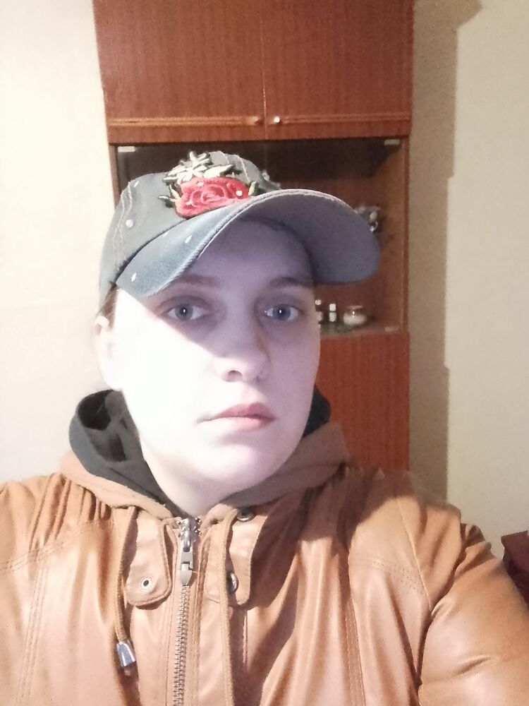 50320655  Ekaterina, 27 ,    