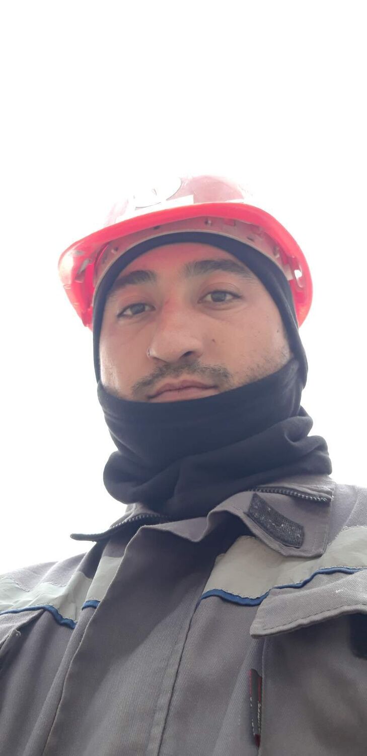  40538205  Akmaljon, 35 ,    