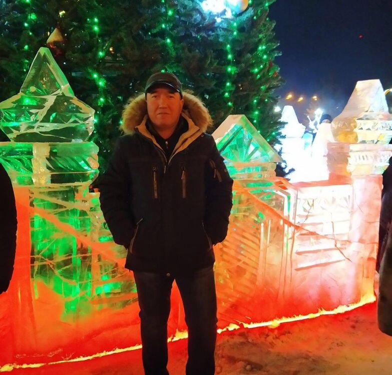  ,   Xamdam, 48 ,     