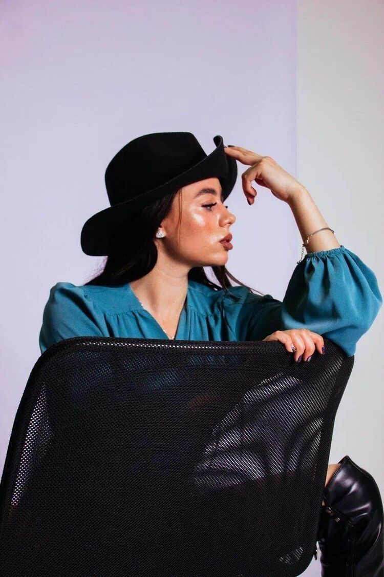  37397235  , 22 ,    -