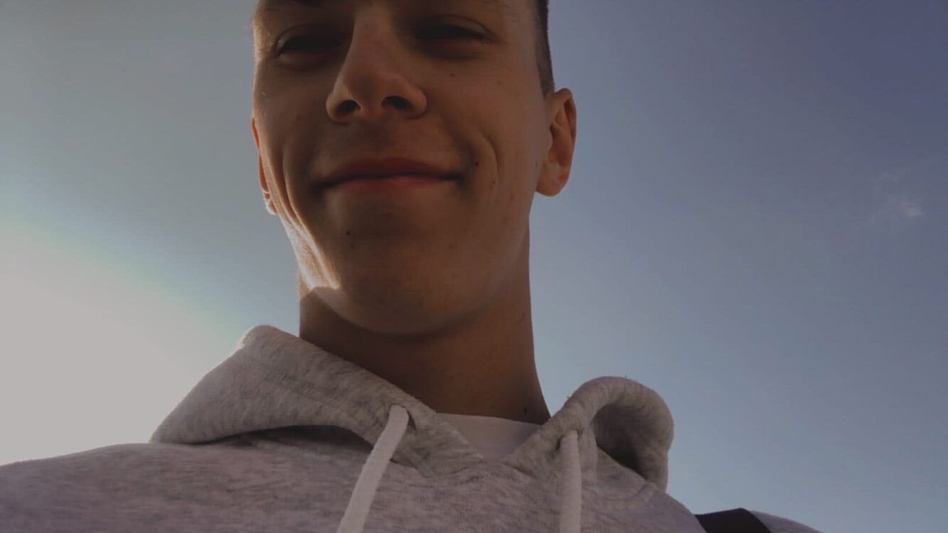  38239725  , 25 ,    -