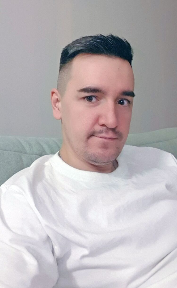  39523215  , 37 ,    -