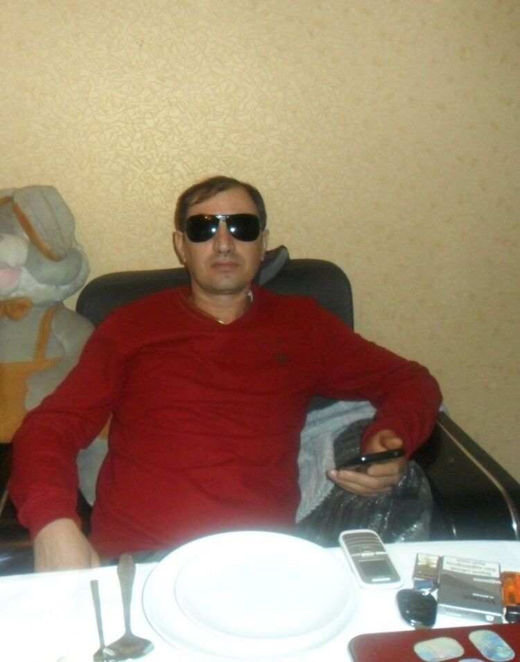  8723895  Barat, 44 ,    