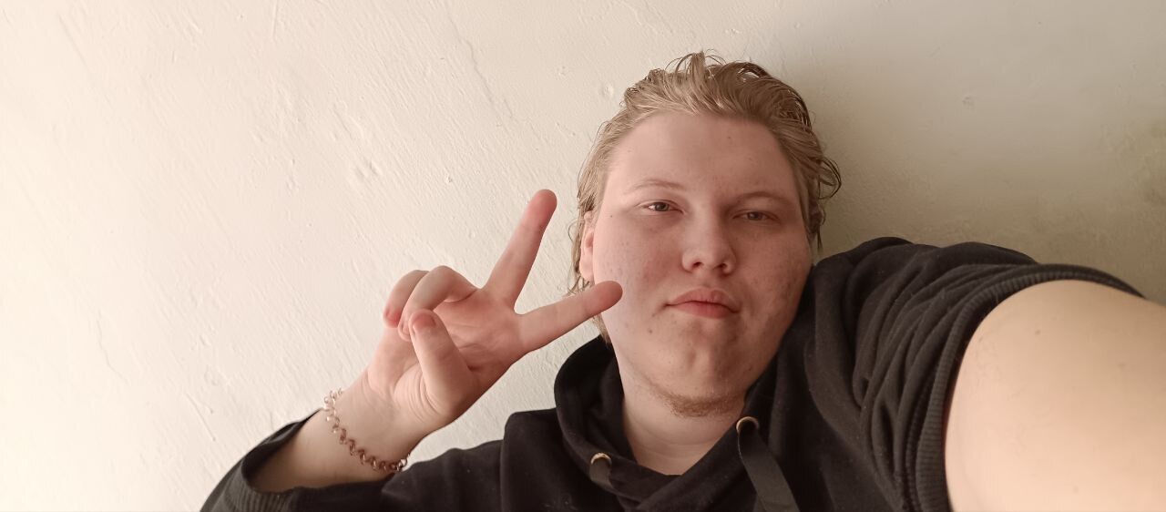  42906785  , 20 ,    