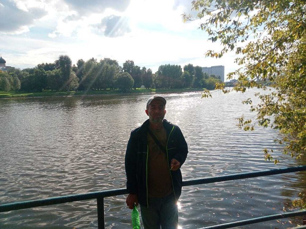  22765735  Charli, 51 ,    