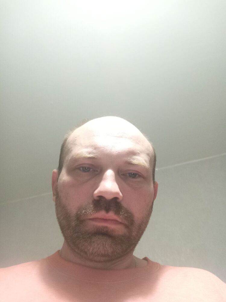  45577055  Anton, 39 ,    