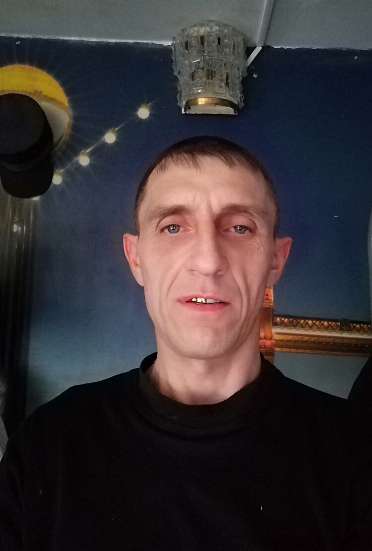  28005575  , 44 ,    