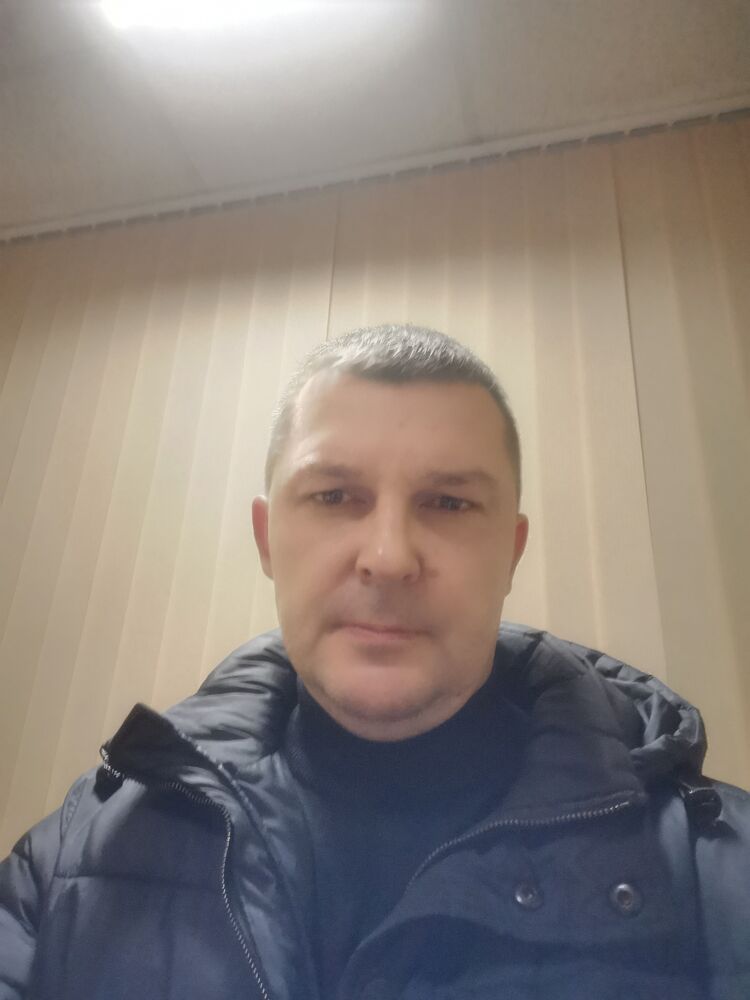  40930425  , 49 ,    