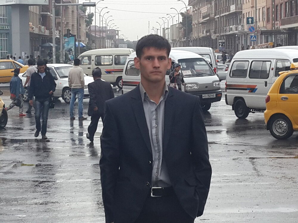  ,   Shuxrat, 37 ,     , c 