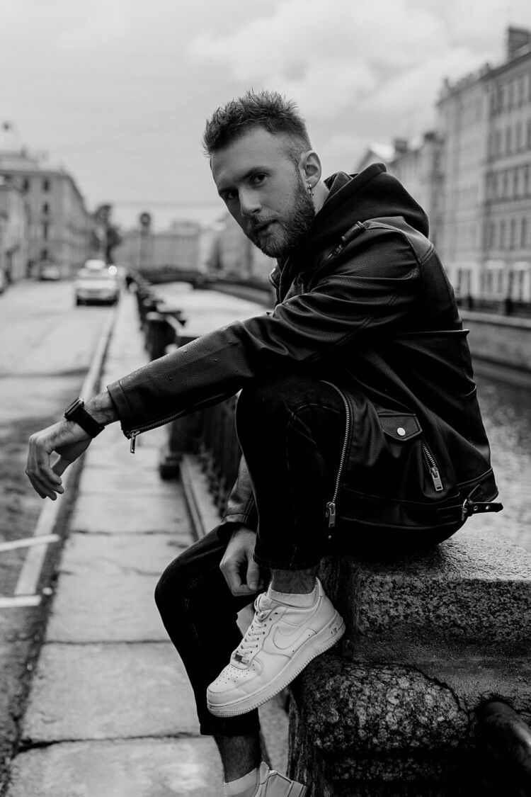  29816315  , 29 ,    -