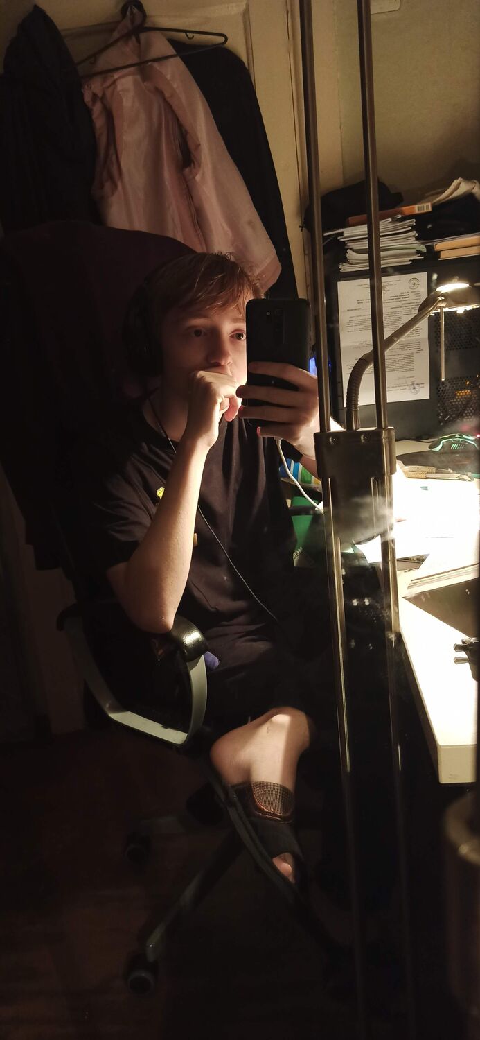  31043535   Redumu, 21 ,    