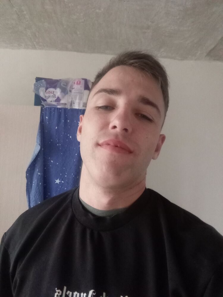  54717105  Igor, 27 ,     