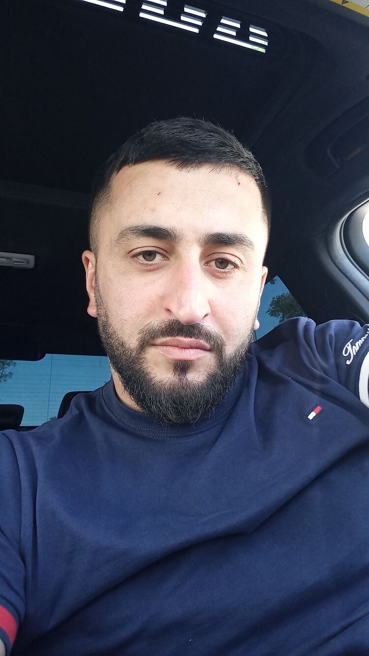  50372625  Ulvimemmedov, 32 ,    
