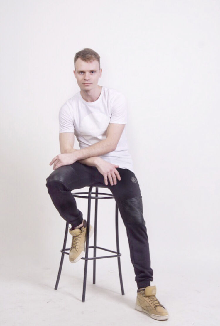  37857375  , 39 ,    -