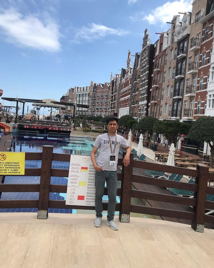  ,   Abdulaziz, 30 ,   ,   , c 