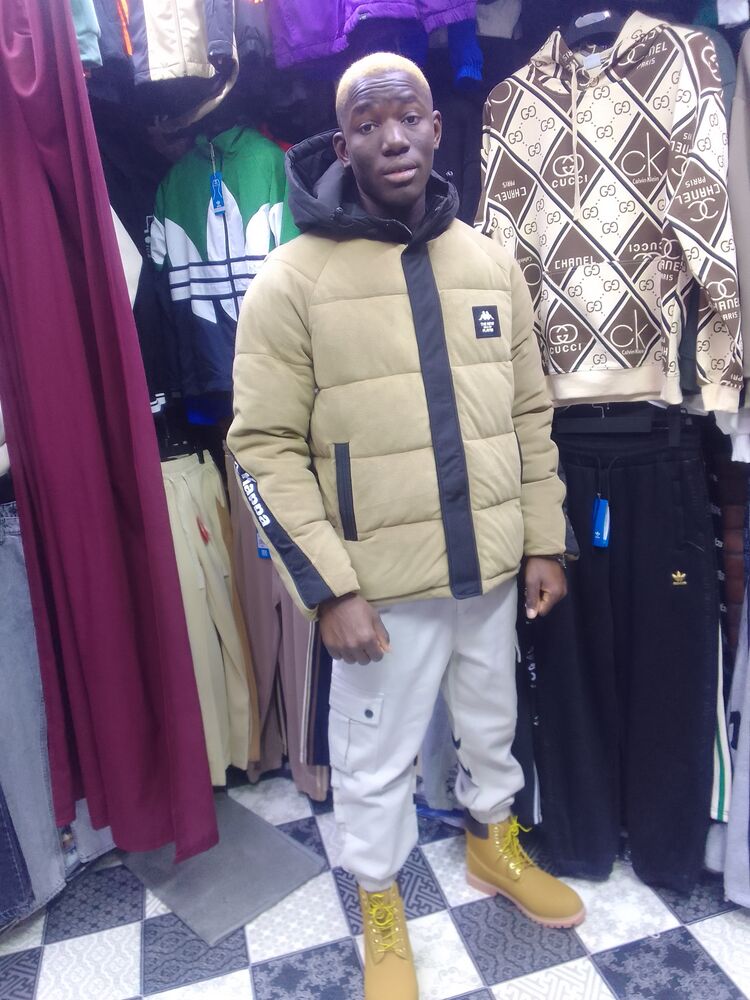  ,   Mohamed, 25 ,   ,   
