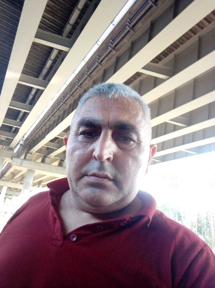 49692555  , 42 ,    