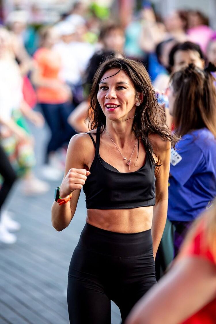  35811835  , 44 ,    -