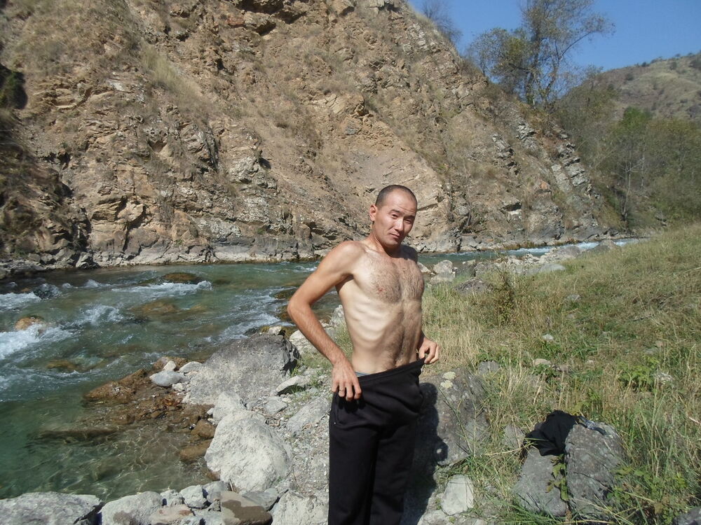  5384385  Serek, 39 ,    