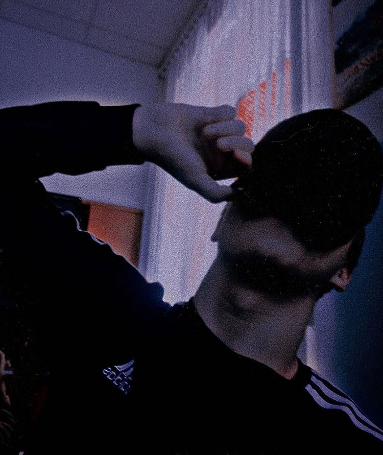  36784585  , 21 ,    