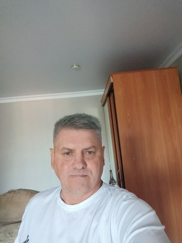  47609245  , 52 ,    