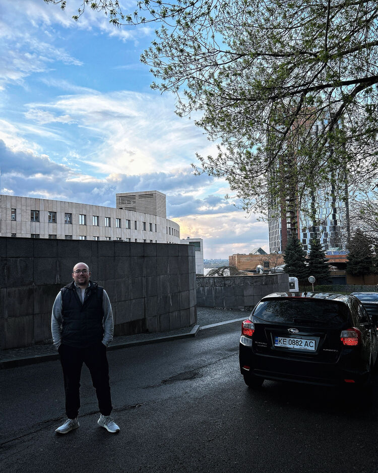  44319535  Oleg, 27 ,    