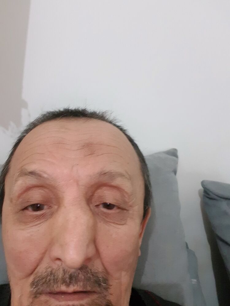  42889385  Jomart, 64 ,    