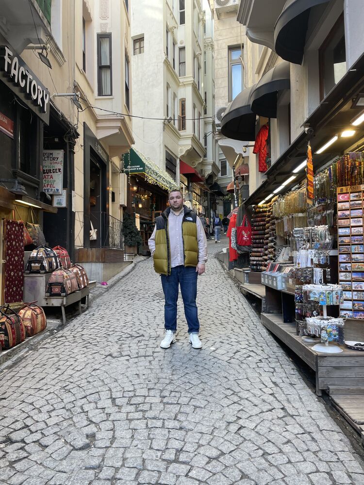  53052415  VALERiY, 40 ,    