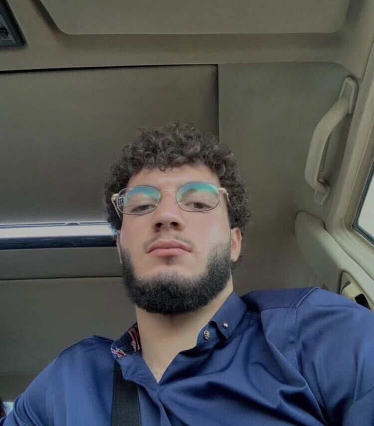  37103635  , 23 ,    